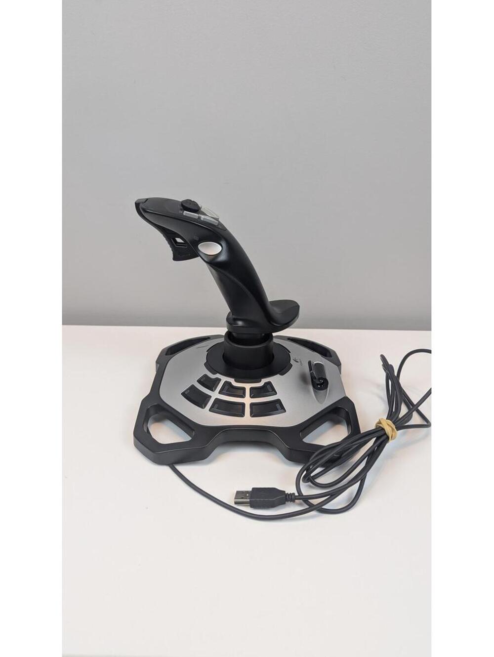 LOGITECH Extreme 3D Pro (X3D) USB Joystick for Microsoft Flight Simulator J-UK17